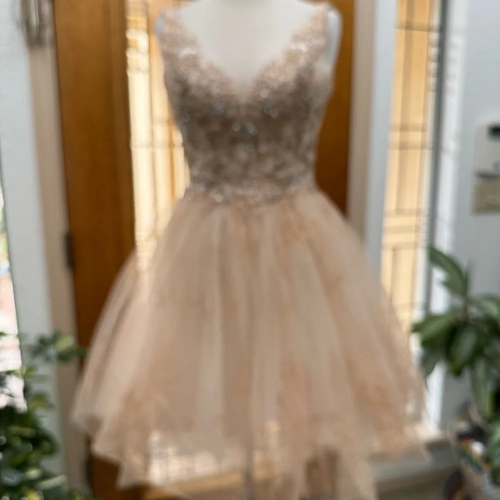 Dancing Queen Formal Sleeveless Mini Metallic Champagne Gold Dress‎ Women's XS